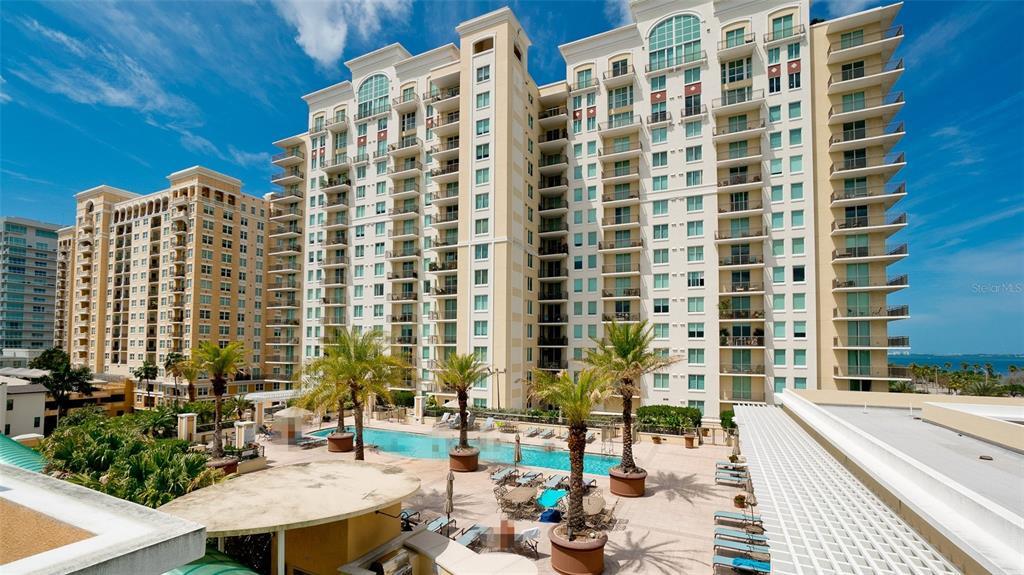 Foto principal - 800 N Tamiami Trail