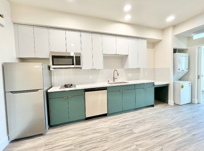 Foto del edificio - 1037 Dewey Ave
