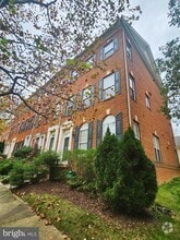Building Photo - 13006 Town Commons Dr