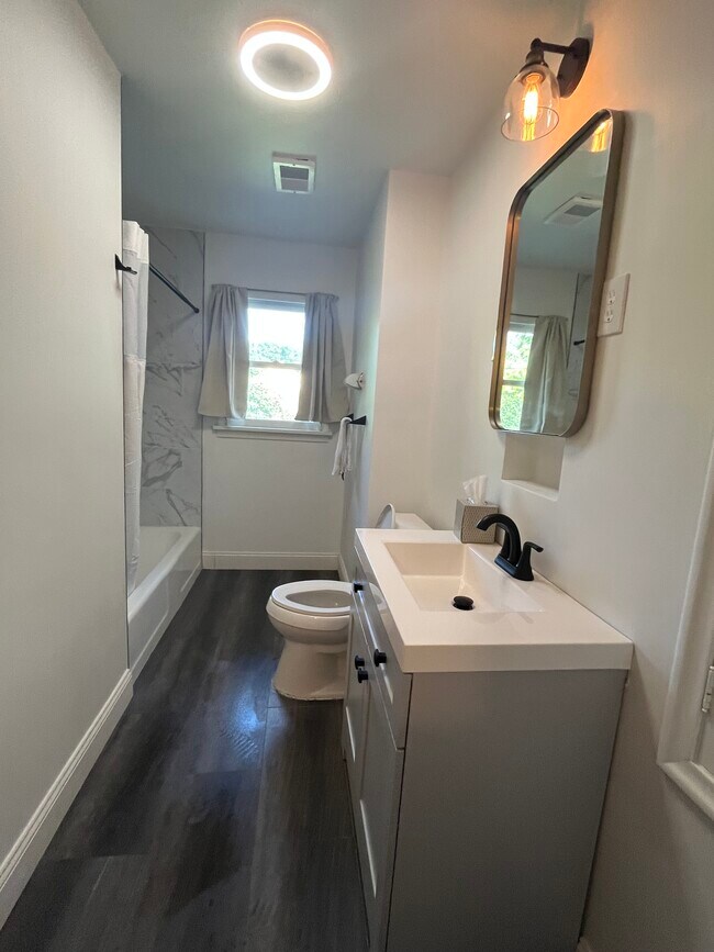 Foto del edificio - 2001 Hopkins Crossroad