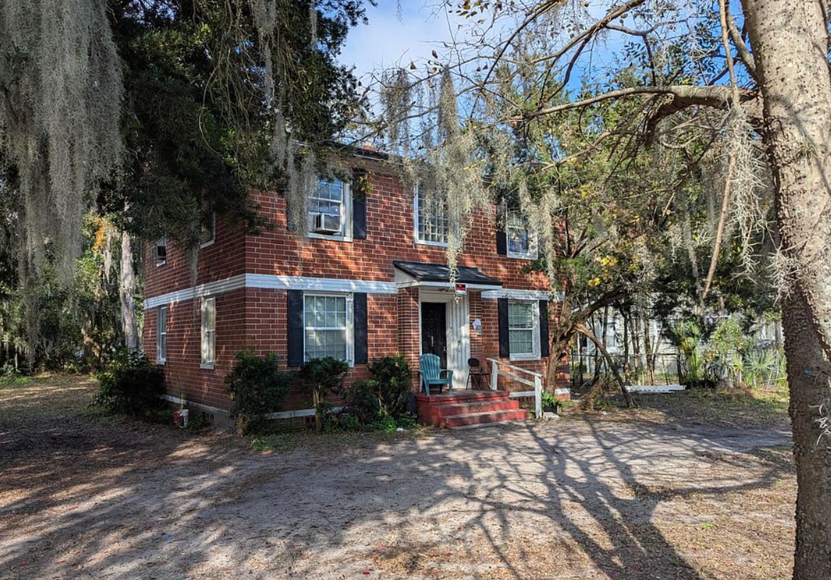 Foto principal - 3730 Lehigh St