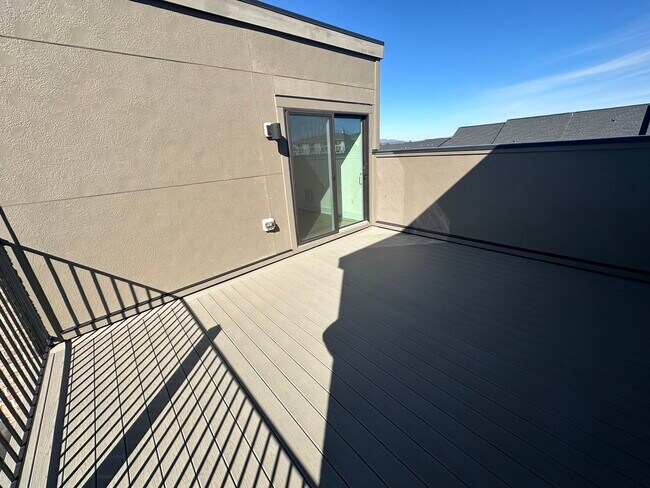 Building Photo - 924 Orion Lane