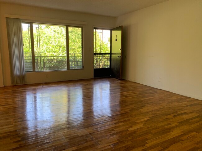 Foto del edificio - 807 3rd St