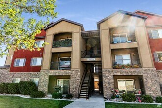 Building Photo - 157 Jordan Ridge Boulevard