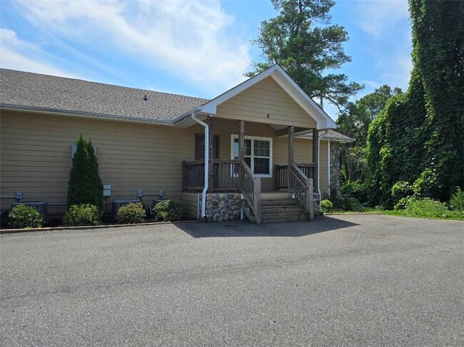 Building Photo - 55 Cherrywood Court