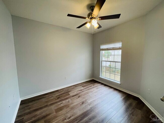 Foto del edificio - 7101 Joy St