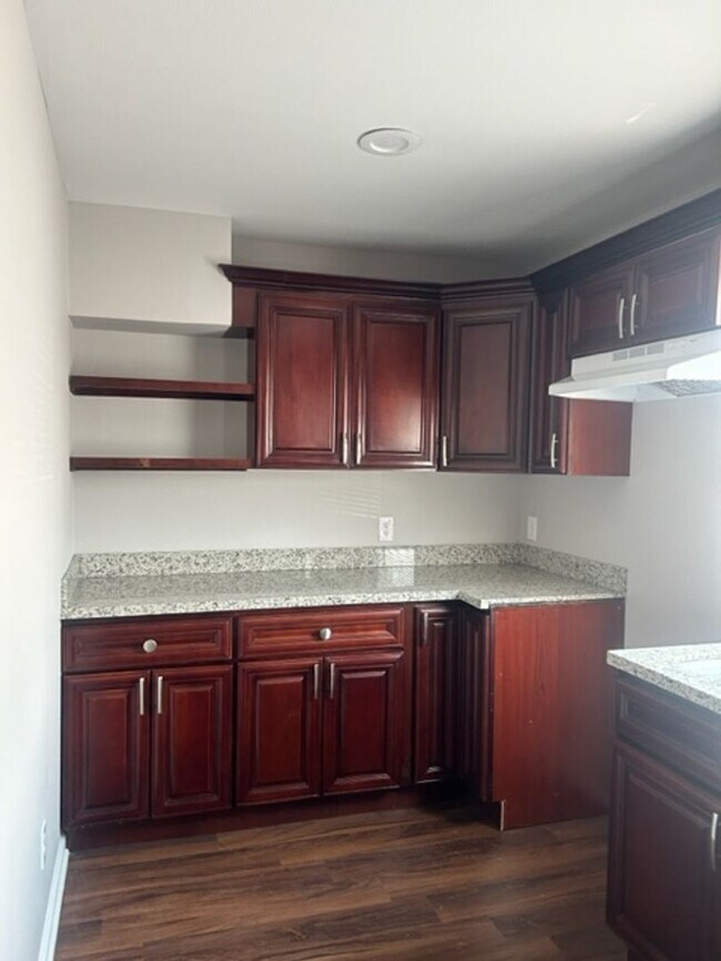 Building Photo - abd5501