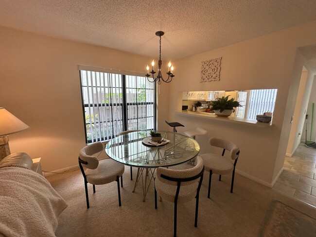 Building Photo - Fully Furnished 2 Bed 2 Bath Condo In The ...