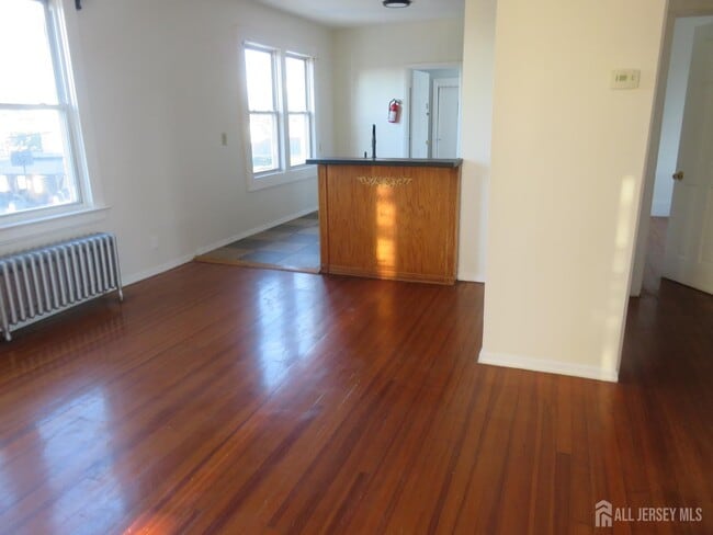 Building Photo - 14 Highland Ave