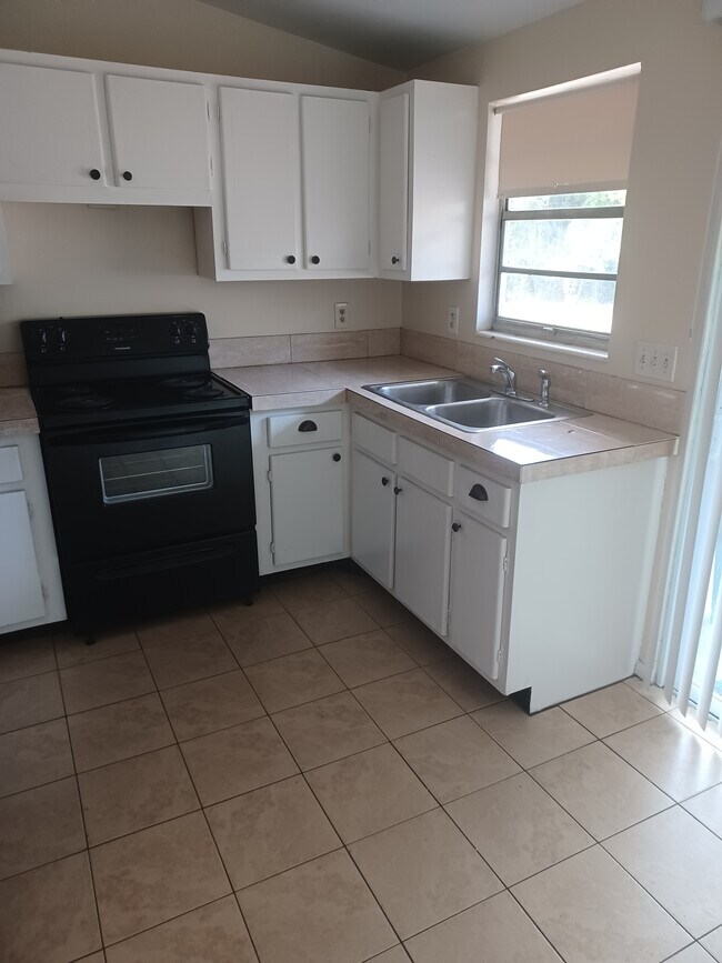 Foto del edificio - 2053 Syracuse Ct NE