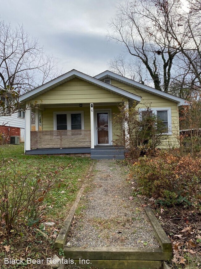 Building Photo - 2 br, 1 bath House - 4 Cottage Street