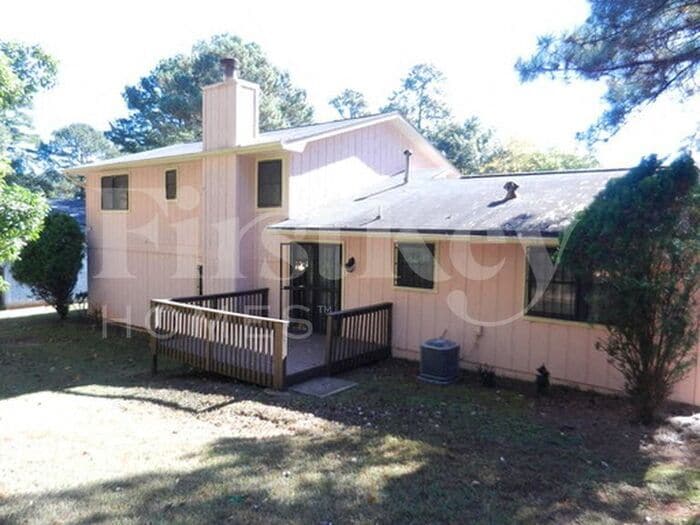 Building Photo - 4228 Pepperdine Drive