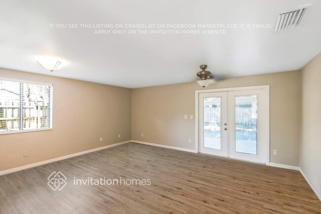 Building Photo - 3010 Hanna Ct