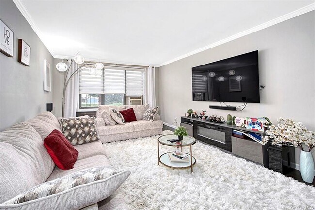 Foto del edificio - 1 Remsen Rd