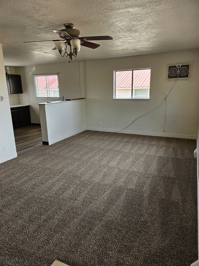 Building Photo - ALL PROSPECTIVE TENANTS MUST SUBMIT A ON LINE APPLICATION AND BE PRE-QUALIFIED PRIOR TO ANY SHOWI...