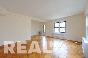 Primary Photo - 236 E 36th St
