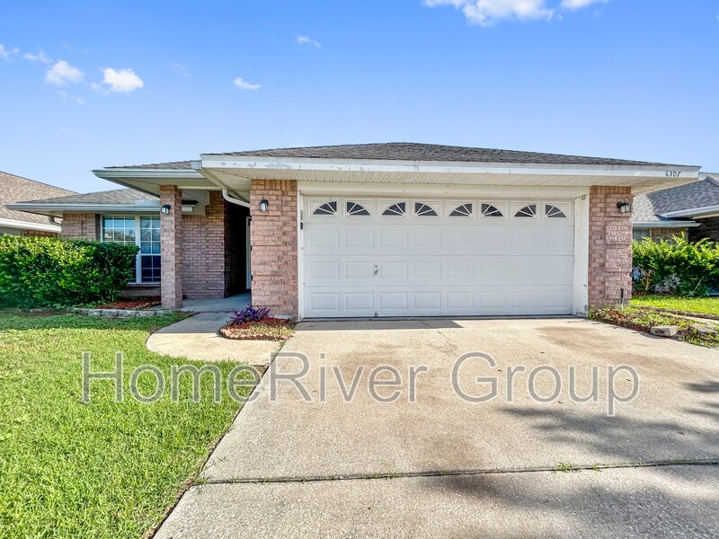 Foto principal - 6307 Ironside Dr S