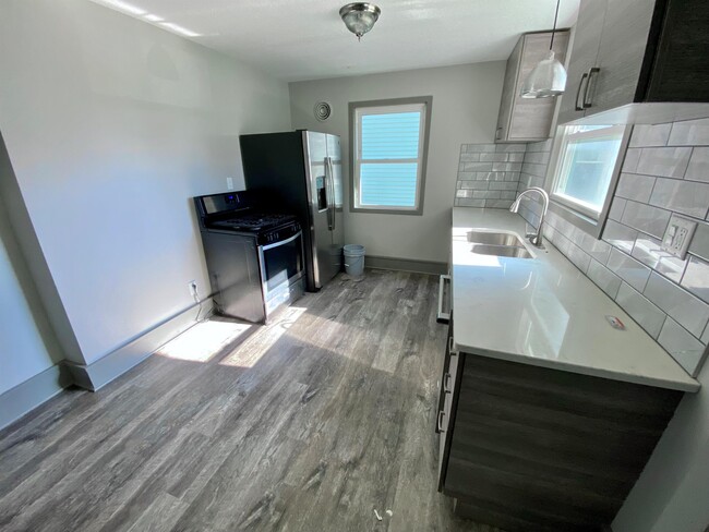 Foto del edificio - 640 E Dover Ct