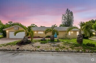 Building Photo - 10637 Deergrass Ln