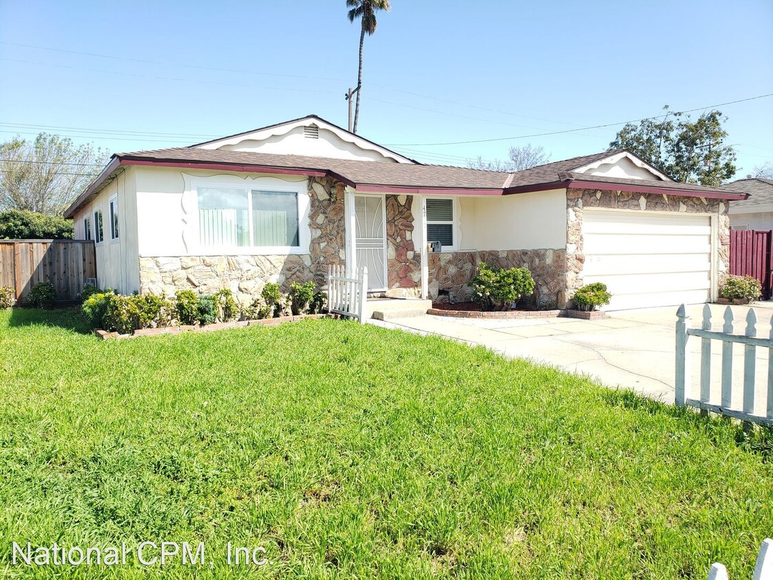 Primary Photo - 3 br, 2 bath House - 4717 Demaret Dr