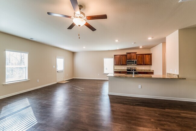Foto del edificio - Home for rent in Springville!