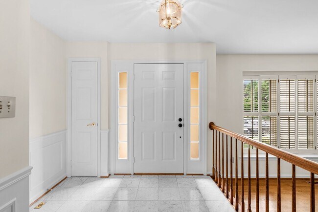 Foto del edificio - 3 Bed 3.5 Bath - Rockville Townhouse - Fin...