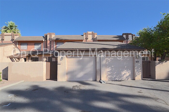 Primary Photo - 2338 W Lindner Ave