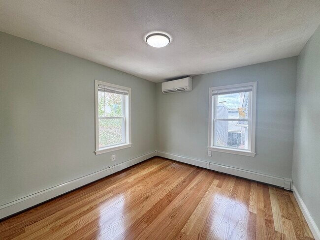 Foto del edificio - 7 Sumner Pl
