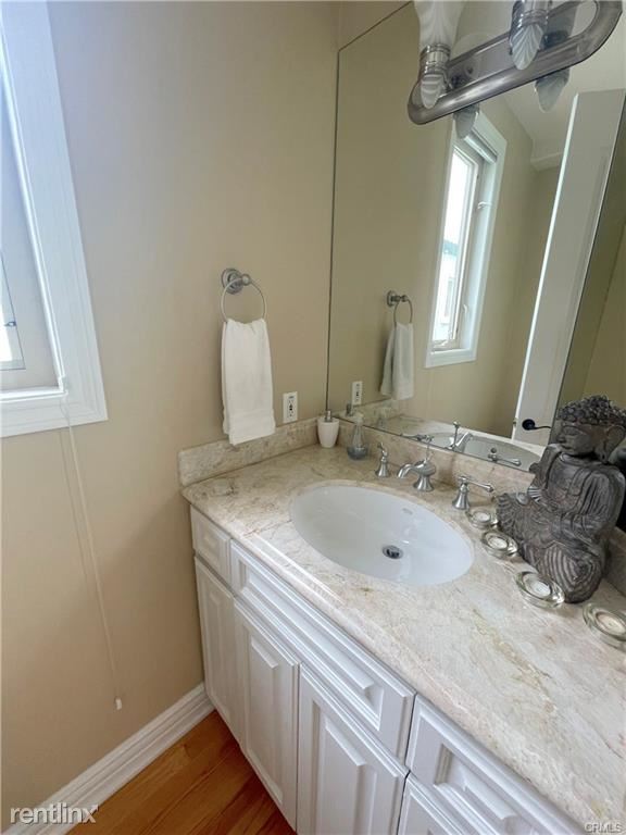 Building Photo - 3 br, 3 bath Townhome - 612 Manhattan Beac...