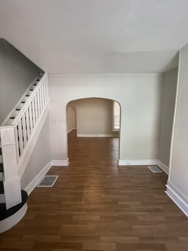 Photo - 2828 W Clementine St House