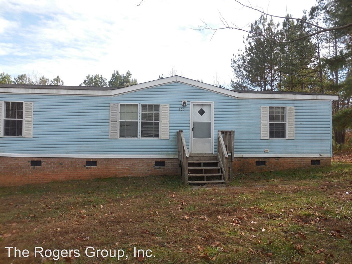Primary Photo - 200 Pepper Ln
