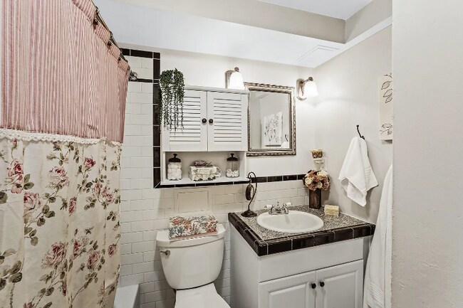 Foto del edificio - 1109 S Walnut St