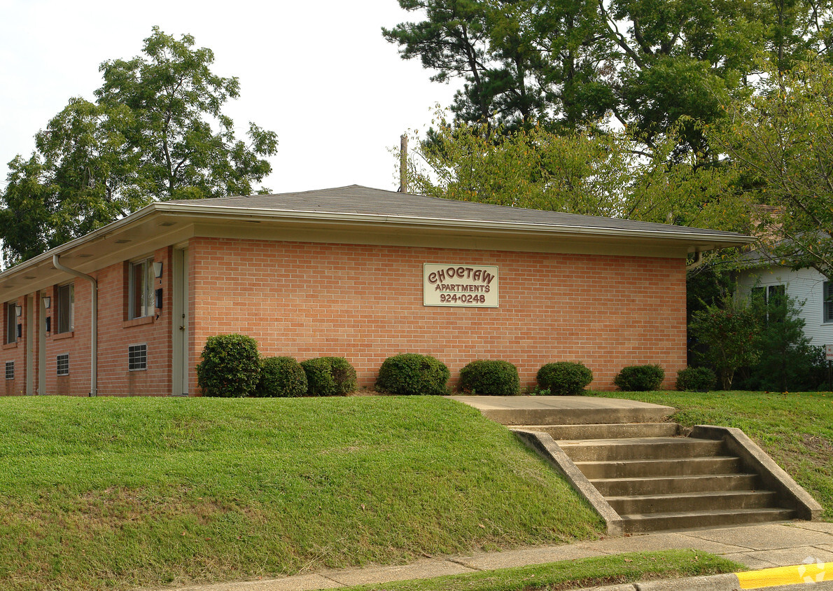 Building Photo - 106 W Main St