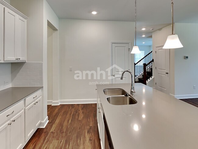 Foto del edificio - 33793 Night Lily Dr