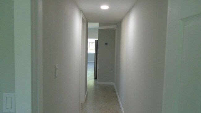 Foto del edificio - Charming Duplex nestled in the Heart of Wi...