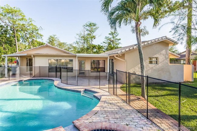 Foto del edificio - 8280 NW 14th St