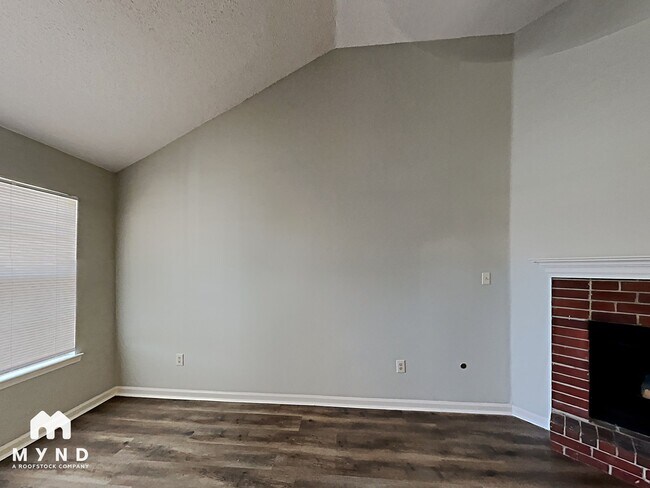 Foto del edificio - 724 Stuckert Dr