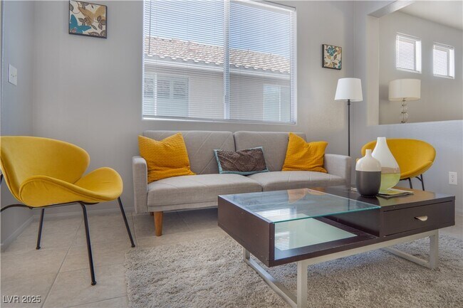 Foto del edificio - 2401 Predera Ave