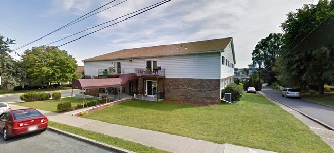 Building Photo - 1208 W Whitehall St