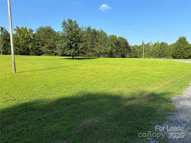 Building Photo - 994 Wilma Sigmon Rd