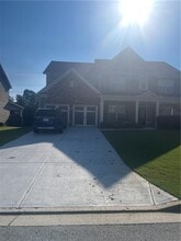 Building Photo - 1440 Waverly Glen Dr