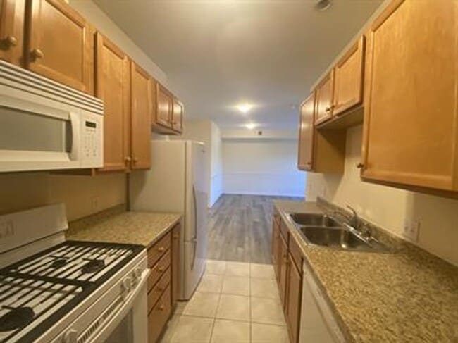 Building Photo - One Bedroom Condo Colchester Vt