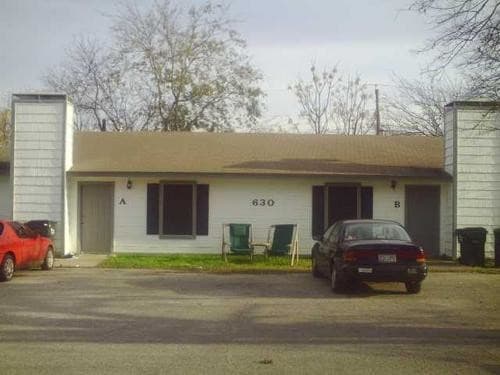 Primary Photo - 628 Mill St