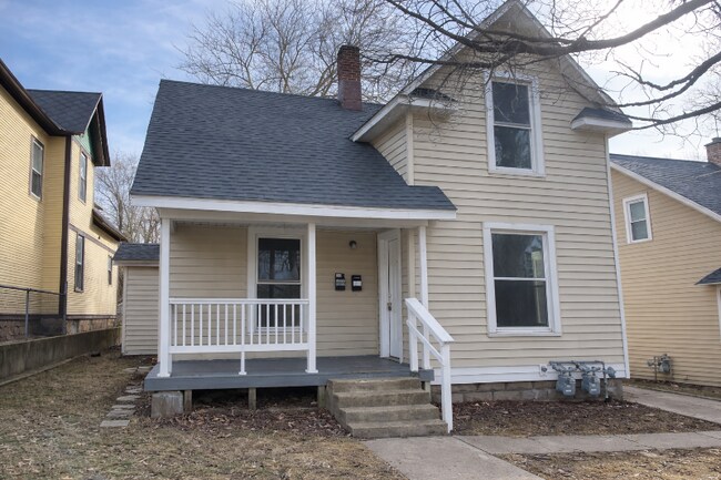 Foto del edificio - 1222 Eastern Ave SE