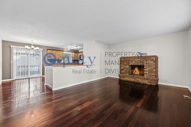 Building Photo - 7102 Brookhill Dr E
