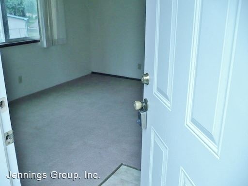 Building Photo - 2933 Willamette St