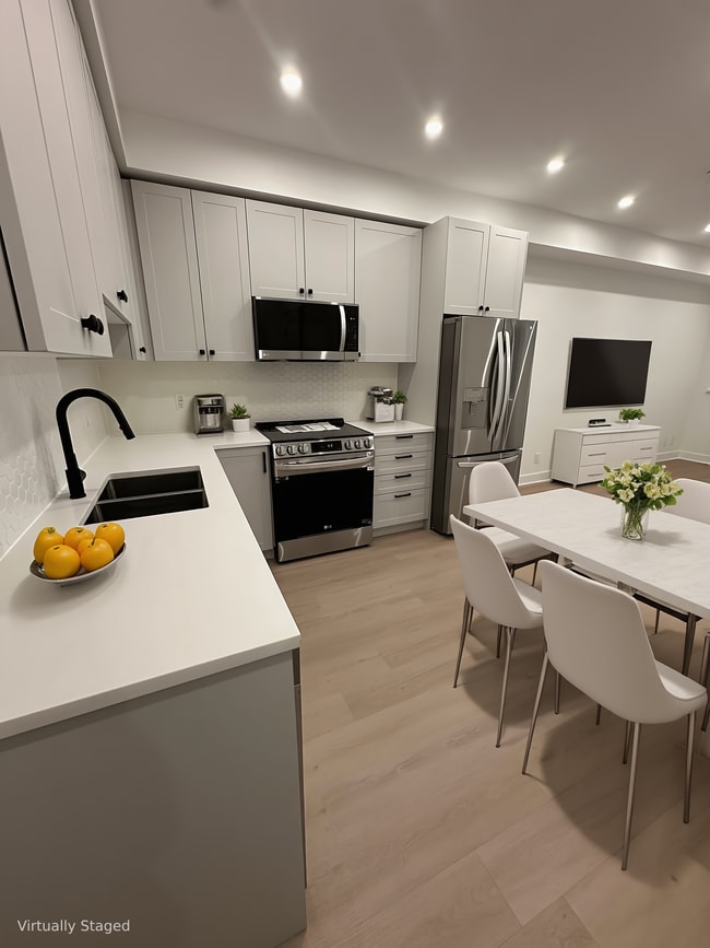 Photo du bâtiment - 20144-20186 86 Ave