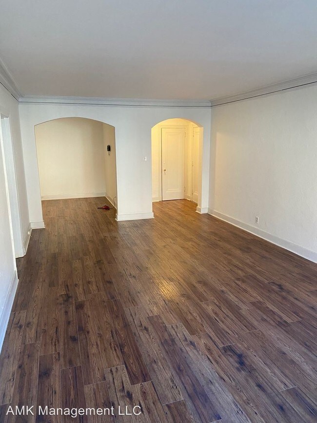 Building Photo - 5624 Hempstead Rd