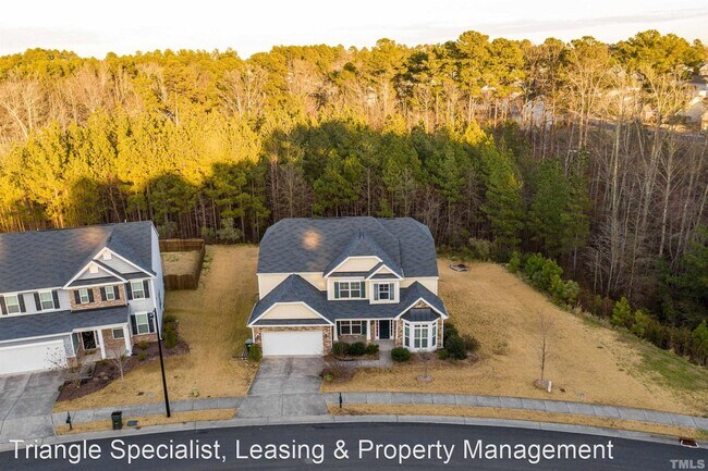 Foto del edificio - 5 br, 3.5 bath House - 350 Callandale Lane