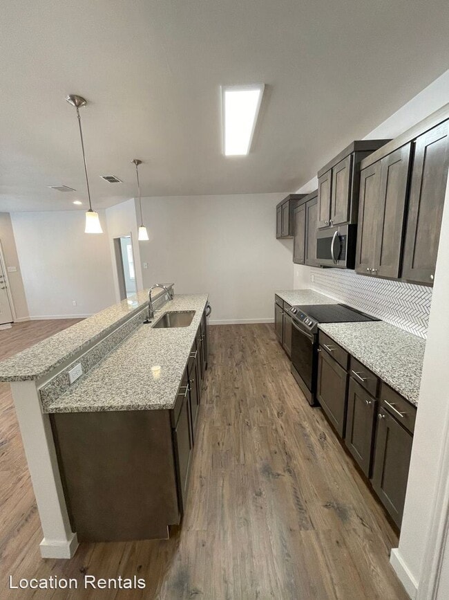 Building Photo - 3 br, 2 bath House - 2541 134th Street